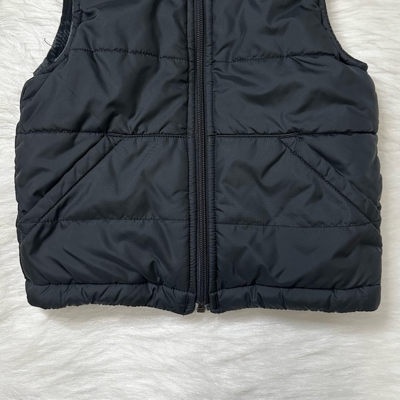 Columbia Boys Toddler Size 4/5 Reversible Winter Puffer Vest - Picture 4 of 13